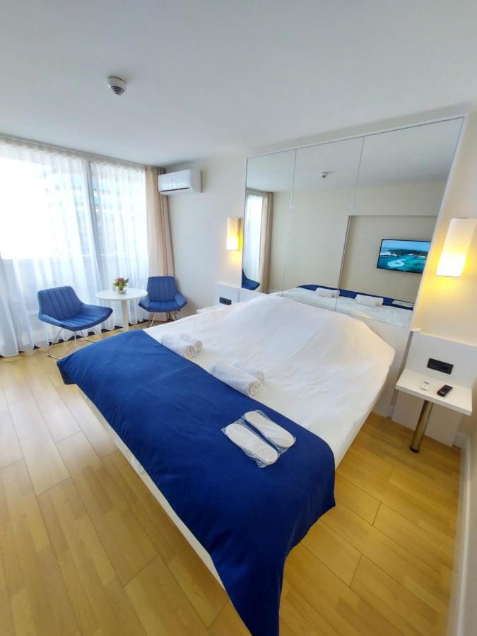 Appartamento Номера На Высоких Этажах 24,31 Batumi Esterno foto