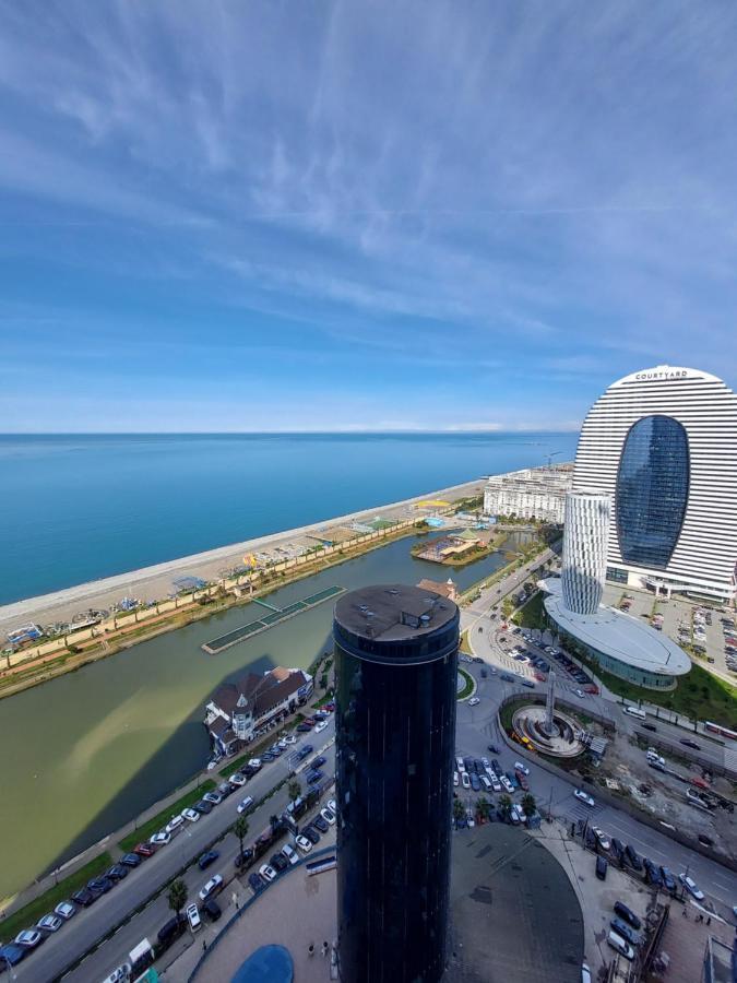 Appartamento Номера На Высоких Этажах 24,31 Batumi Esterno foto