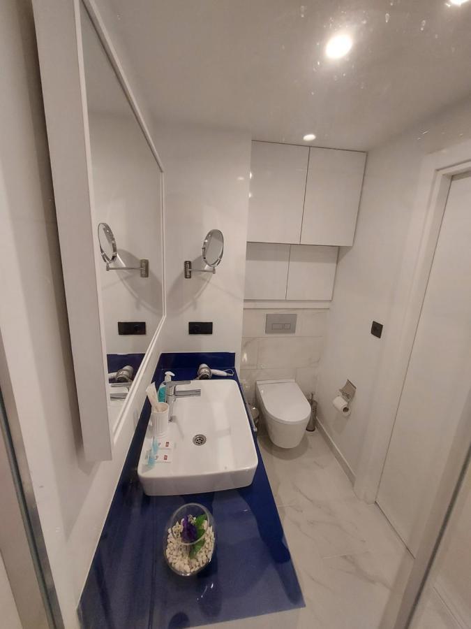 Appartamento Номера На Высоких Этажах 24,31 Batumi Esterno foto