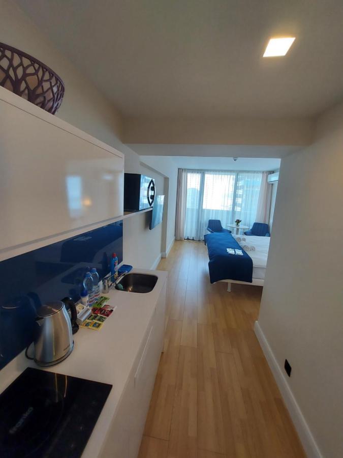 Appartamento Номера На Высоких Этажах 24,31 Batumi Esterno foto