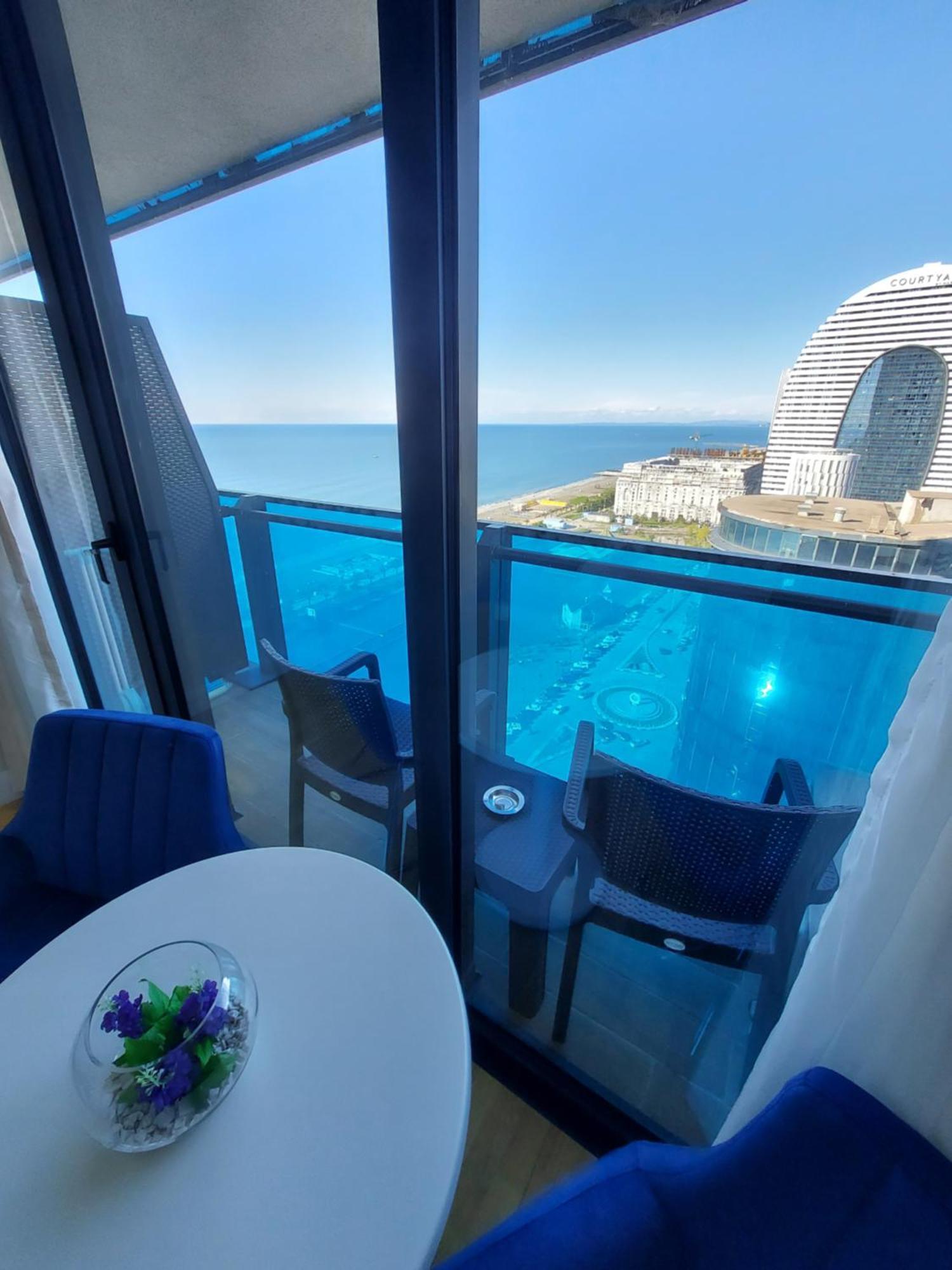 Appartamento Номера На Высоких Этажах 24,31 Batumi Camera foto